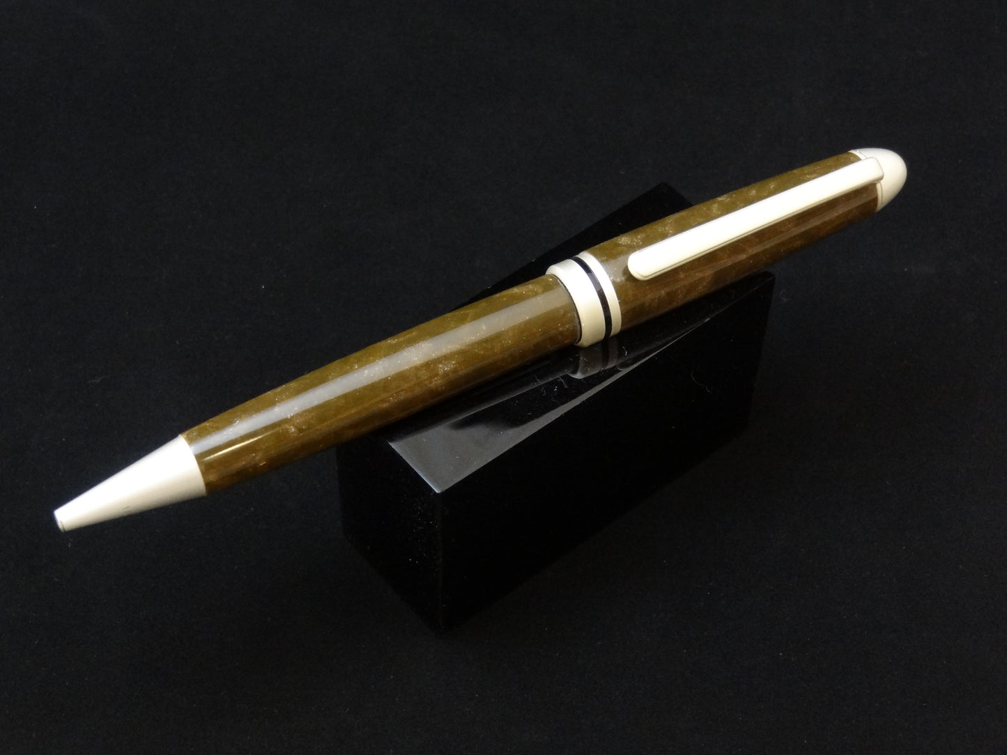 Brown Burl Corian Pen