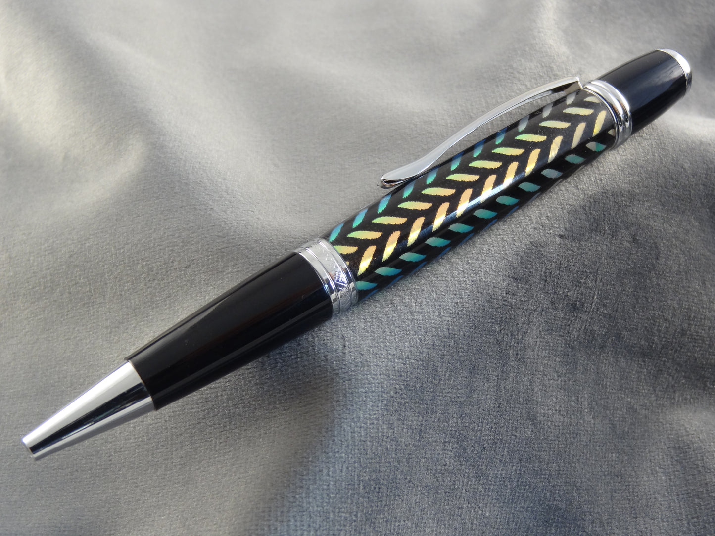 Halo Black Deck Hologram Ink Pen
