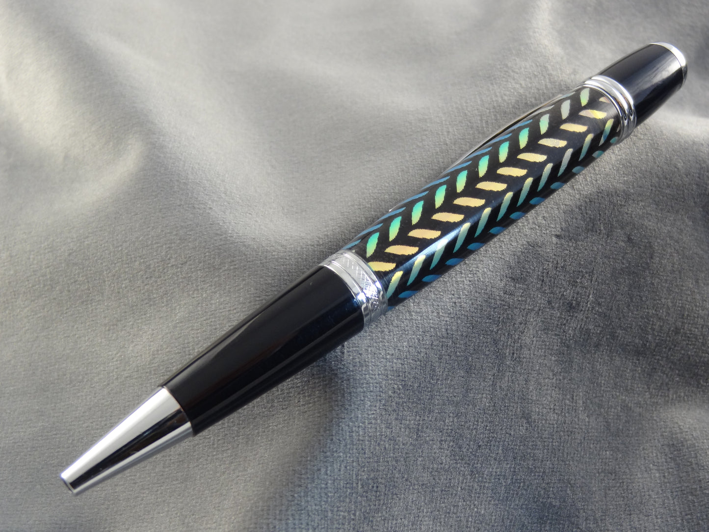 Halo Black Deck Hologram Ink Pen