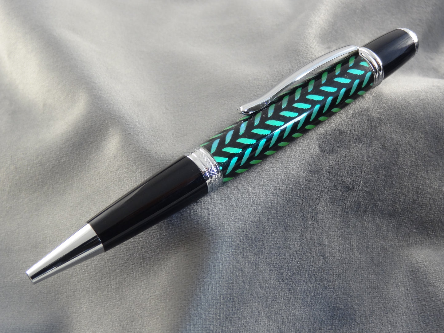 Halo Black Deck Hologram Ink Pen