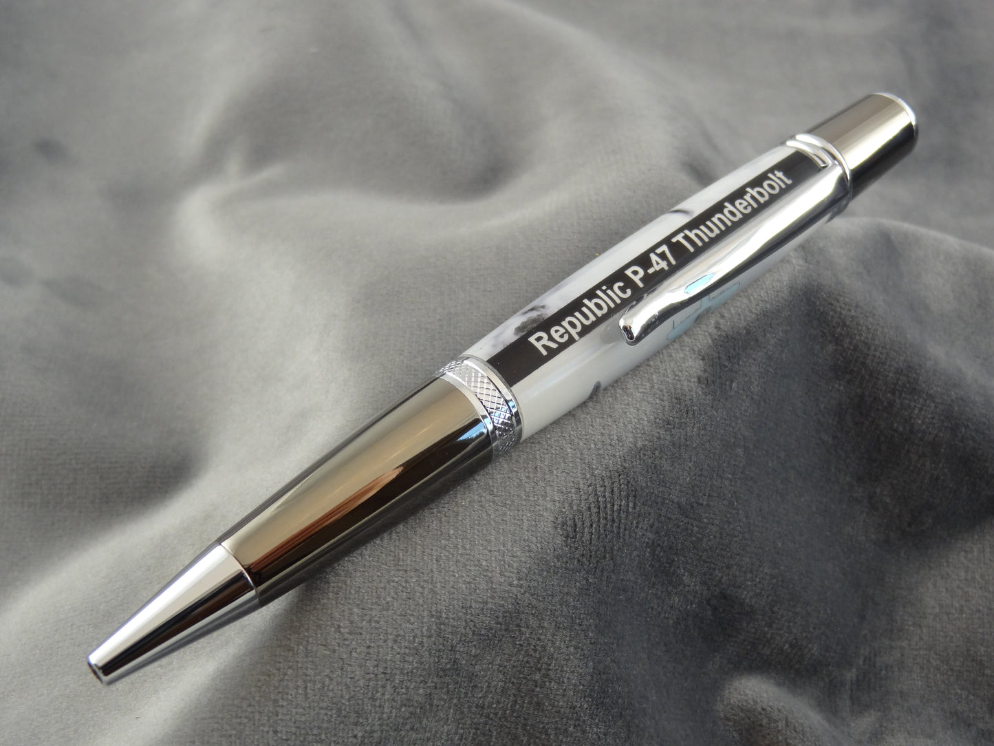 Republic P-47 Thunderbolt Ink Pen with COA