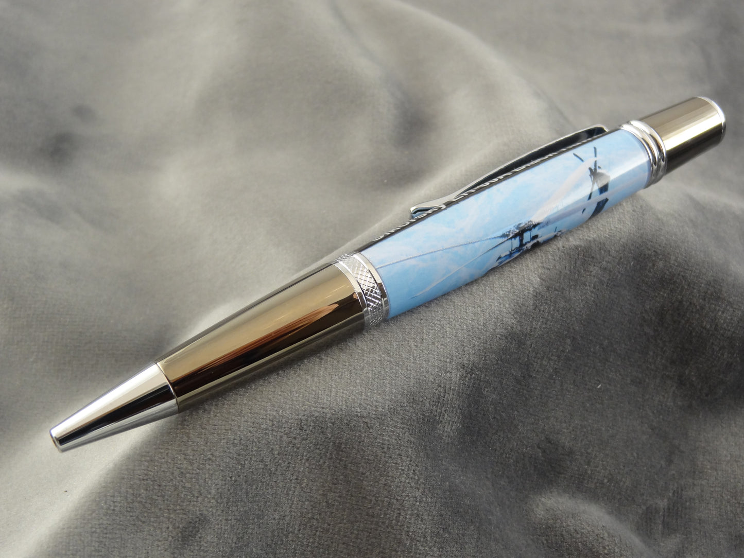 Sikorsky EH-60A Black Hawk Ink Pen with COA