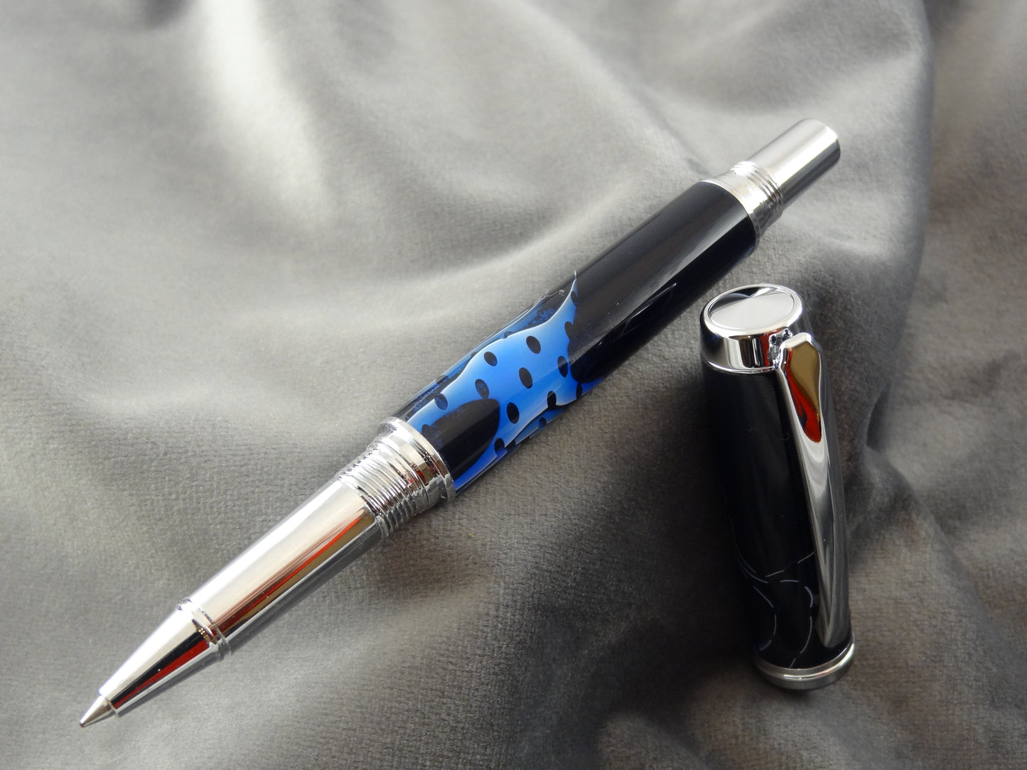 Sapphire Water Mesh Rollerball Ink Pen