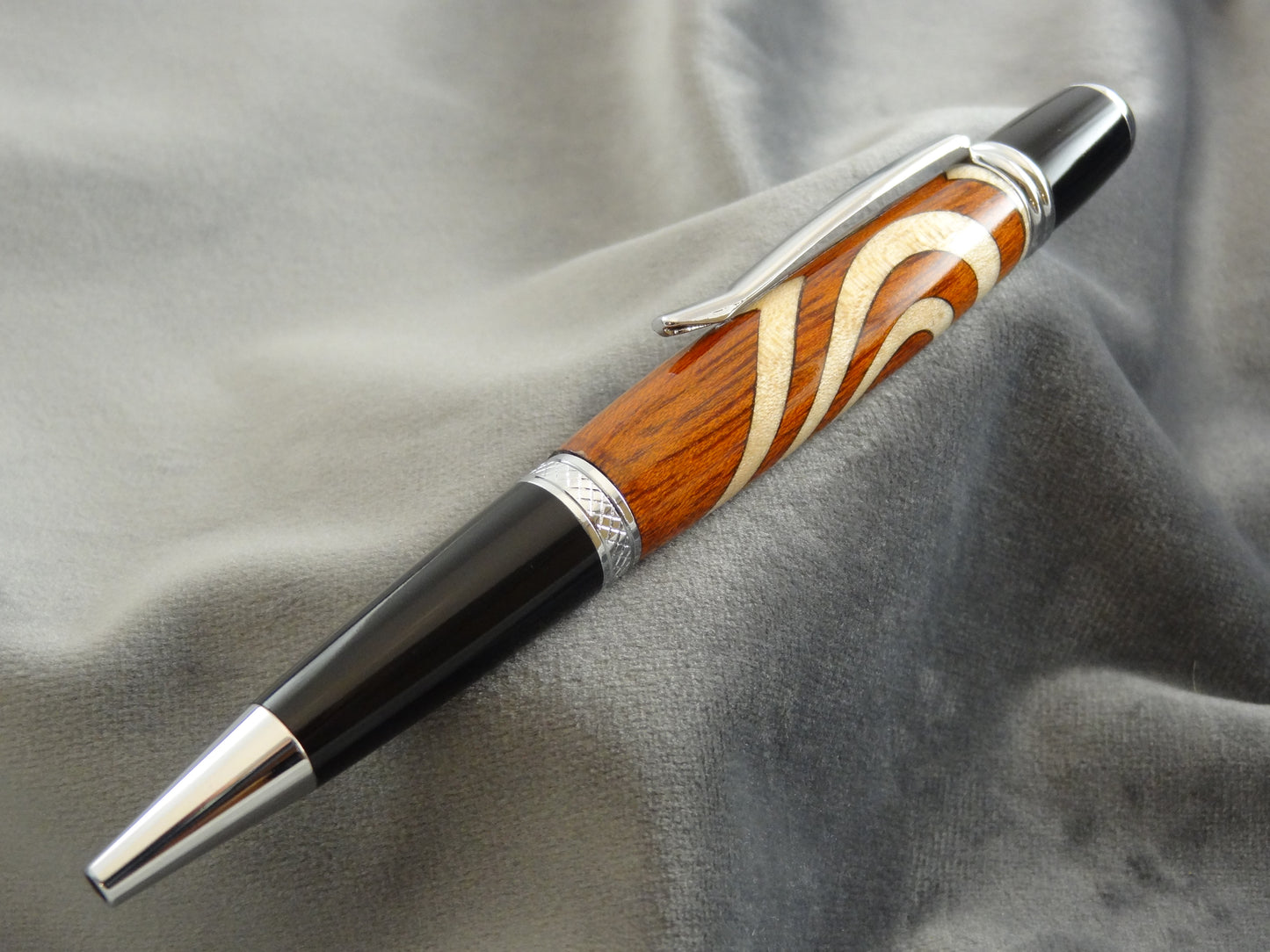 Segmented Hearts Rollerball Ink Pen