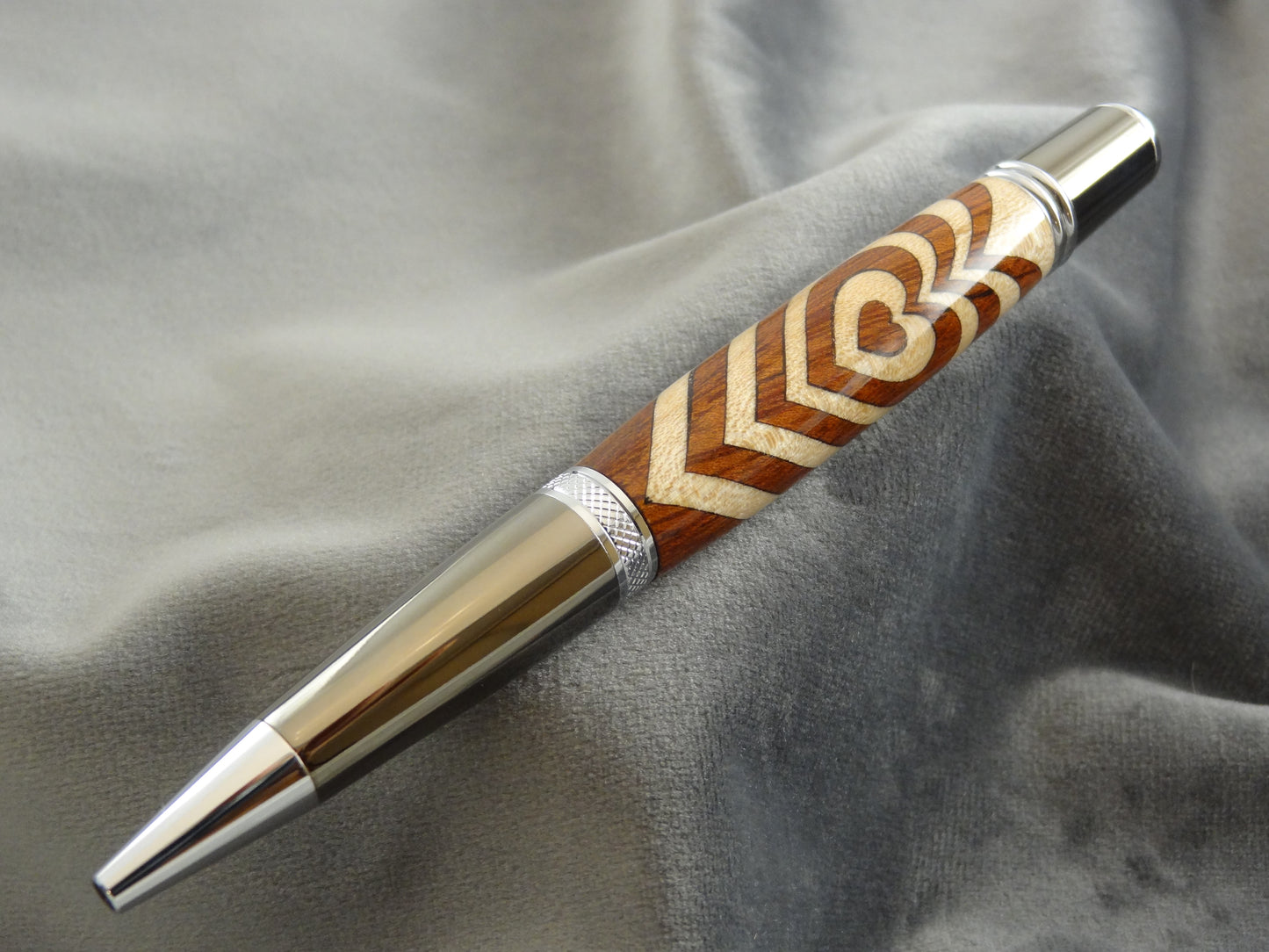 Segmented Hearts Ink Pen
