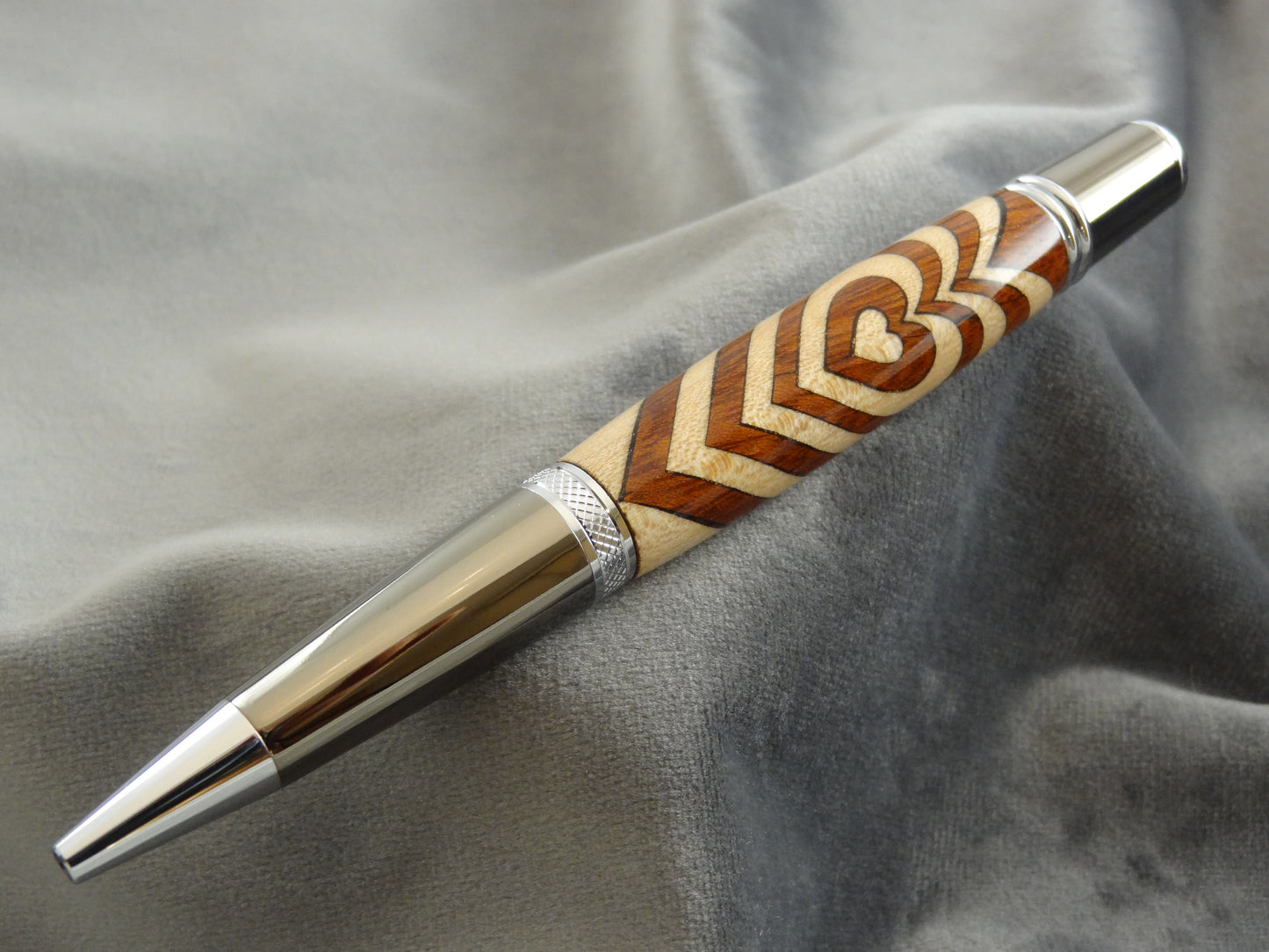 Segmented Hearts Ink Pen