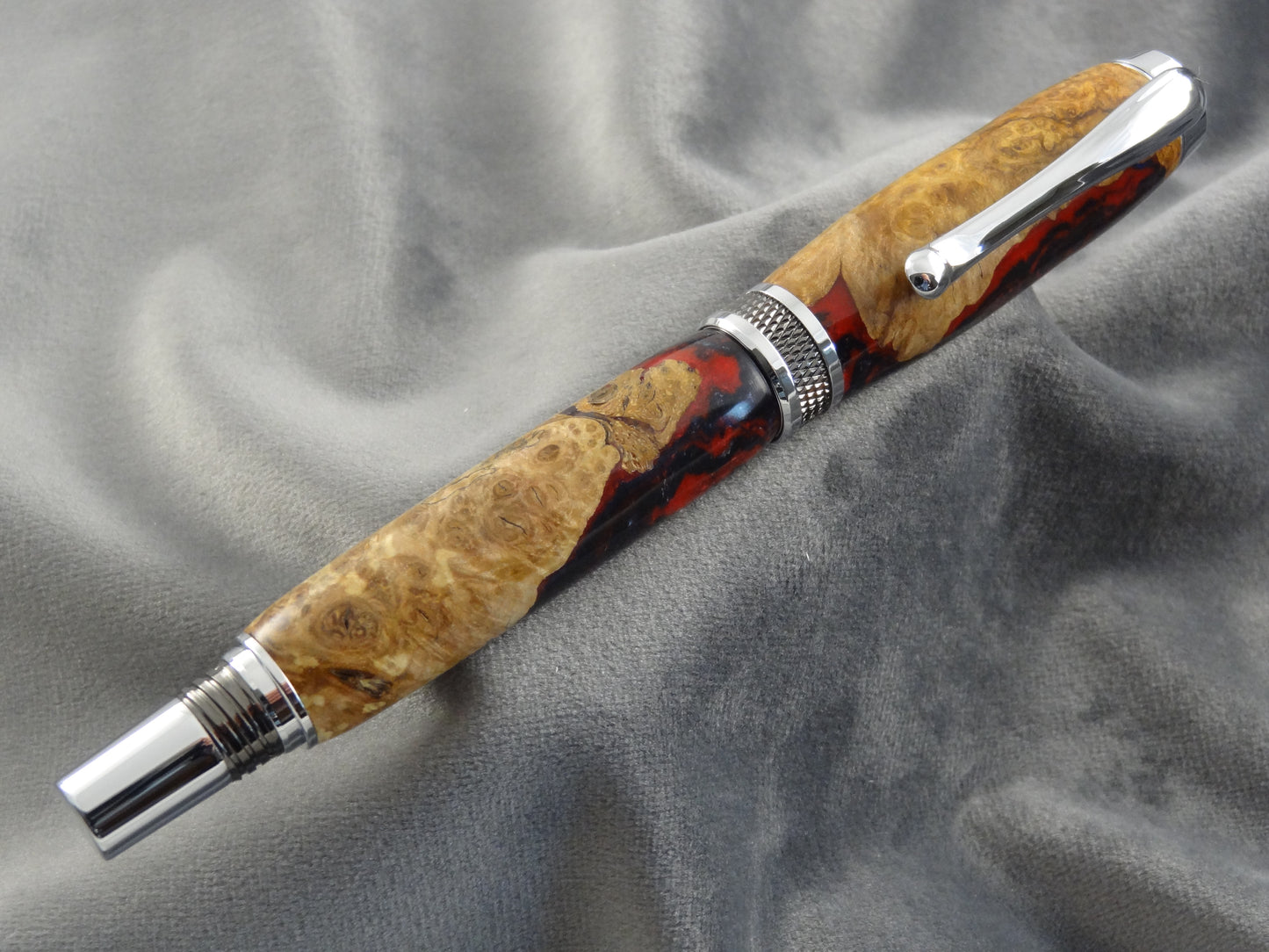 Black Ash Burl Diamond Knurl Ink Pen