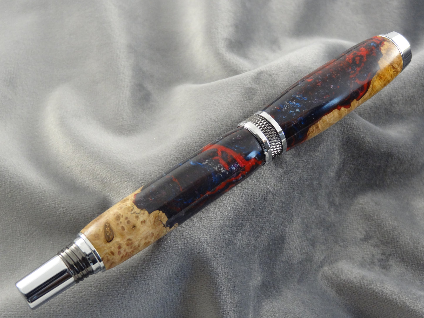 Black Ash Burl Diamond Knurl Ink Pen