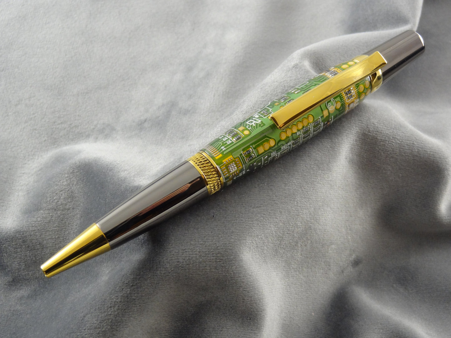 Circuit Board Green Acrylic Ink Pen