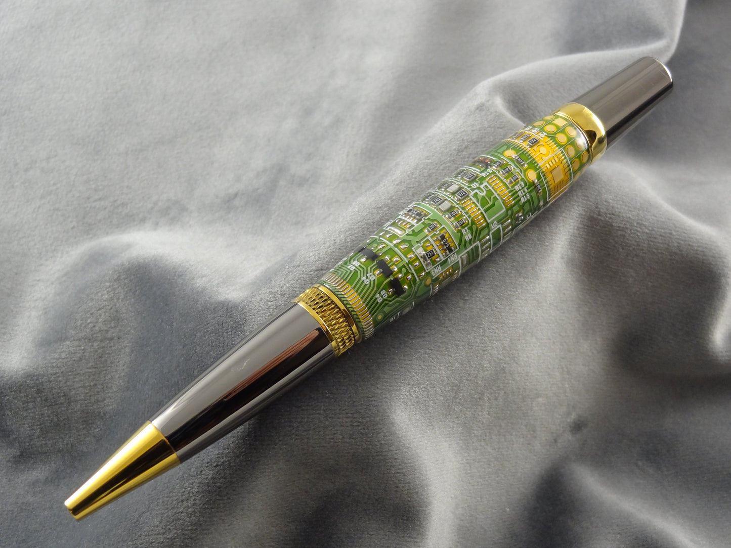 Circuit Board Green Acrylic Ink Pen