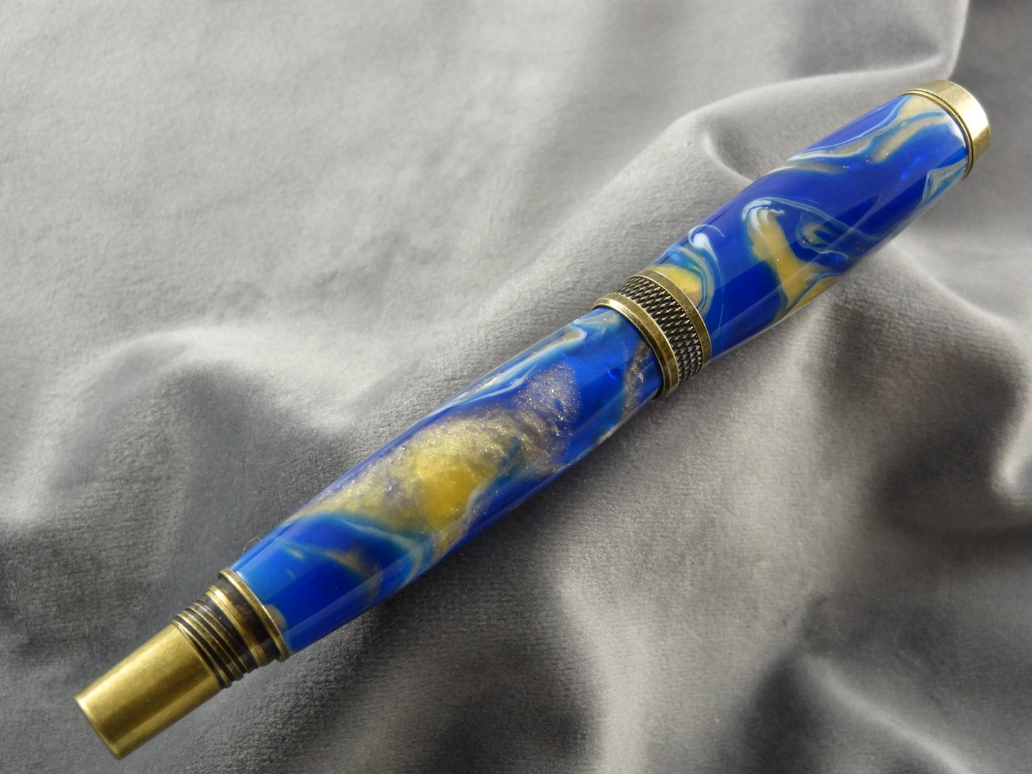Macaw Acrylic Rollerball Ink Pen