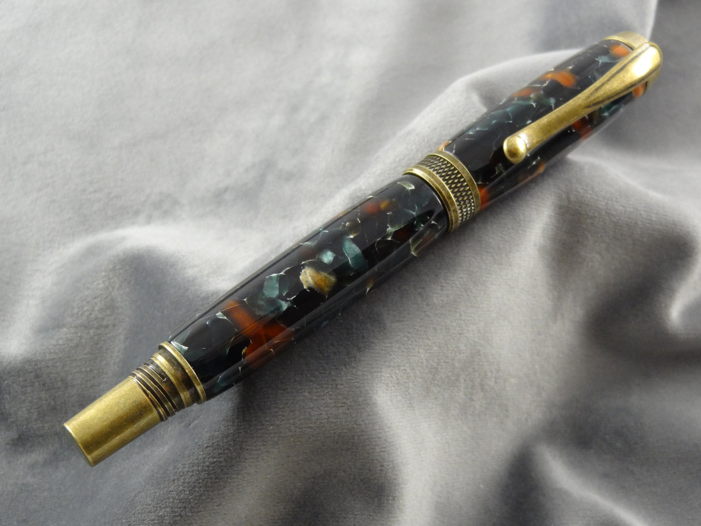 Conway Stewart Inspired Pistachio Ink Pen