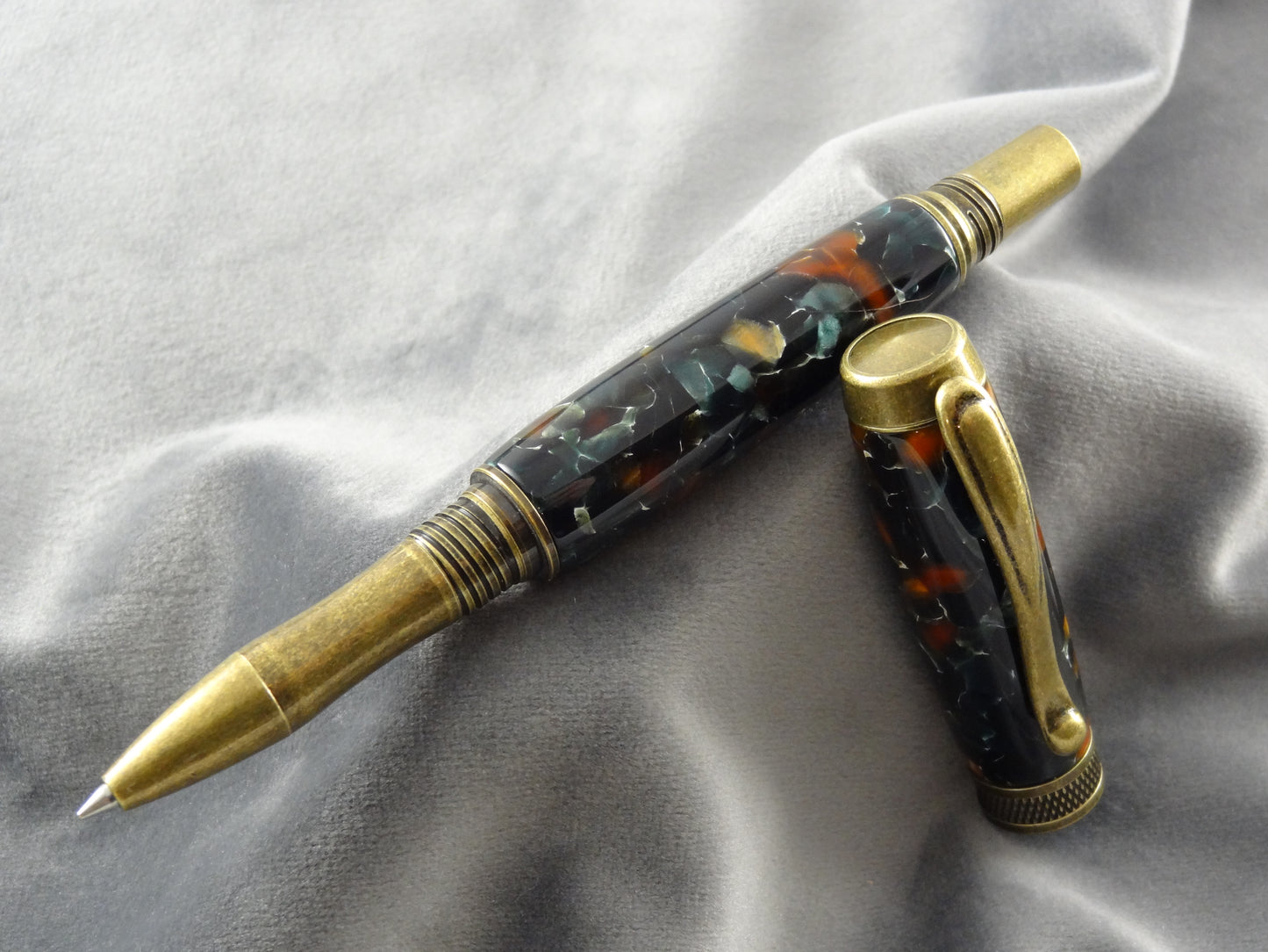Conway Stewart Inspired Pistachio Ink Pen