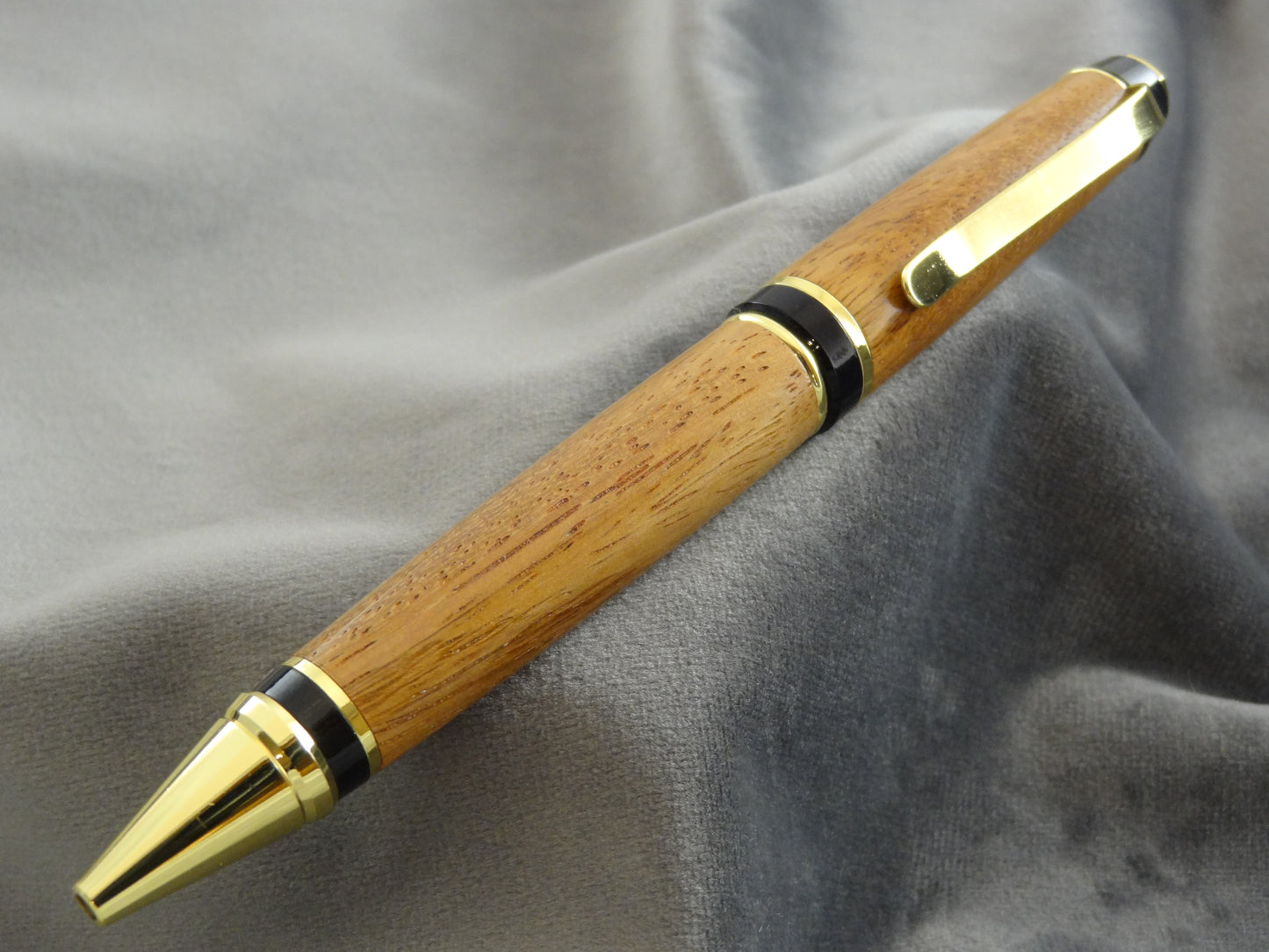 Indian Rosewood Ink Pen