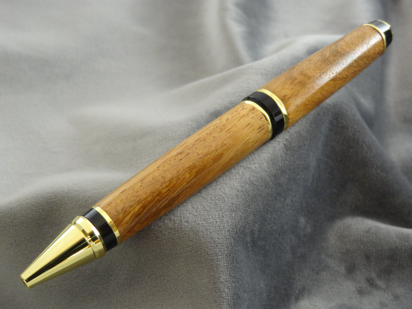 Indian Rosewood Ink Pen