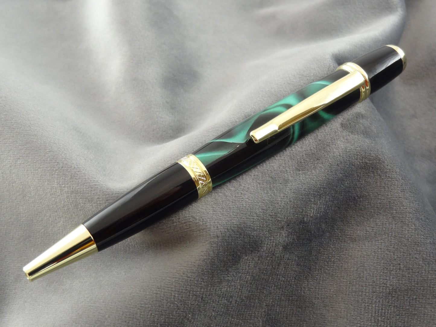 Jade Green Swirl Acrylic Ink Pen