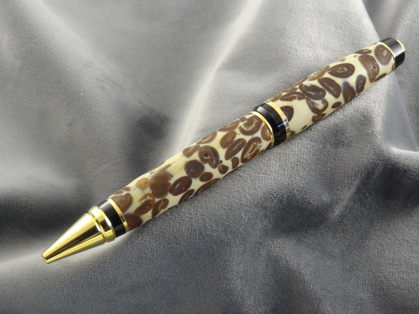 Coffee Beans in Cream Ink Pen