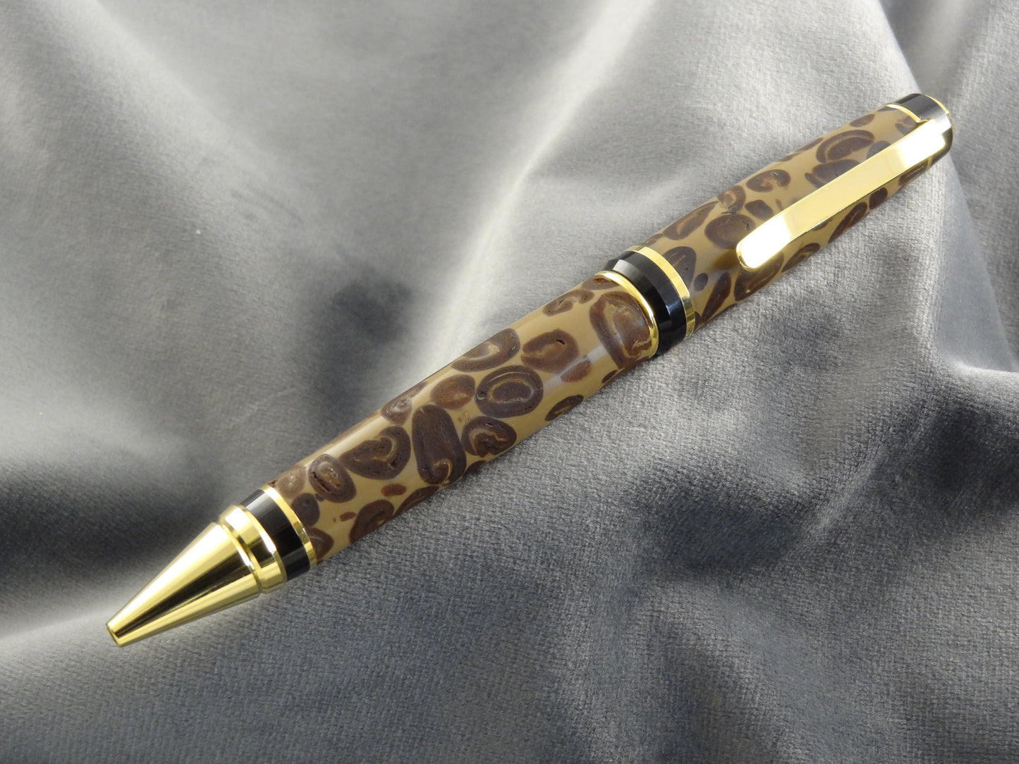 Coffee Beans in Cappuccino Ink Pen