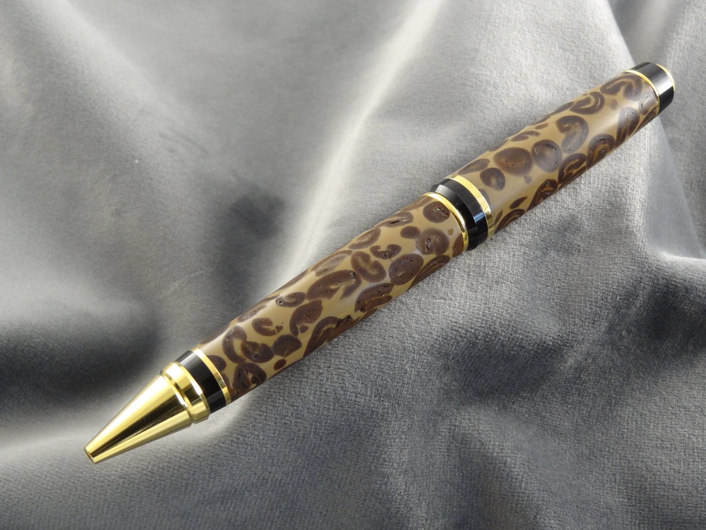 Coffee Beans in Cappuccino Ink Pen