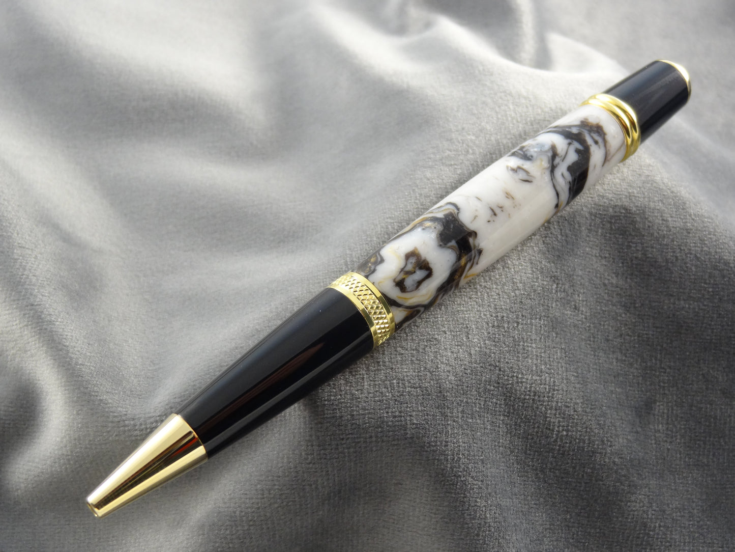 Black White & Gold Acrylic Ink Pen