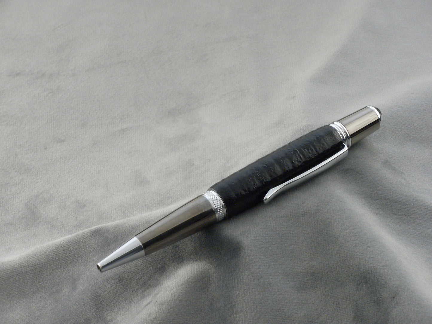 Black Leather Ink Pen