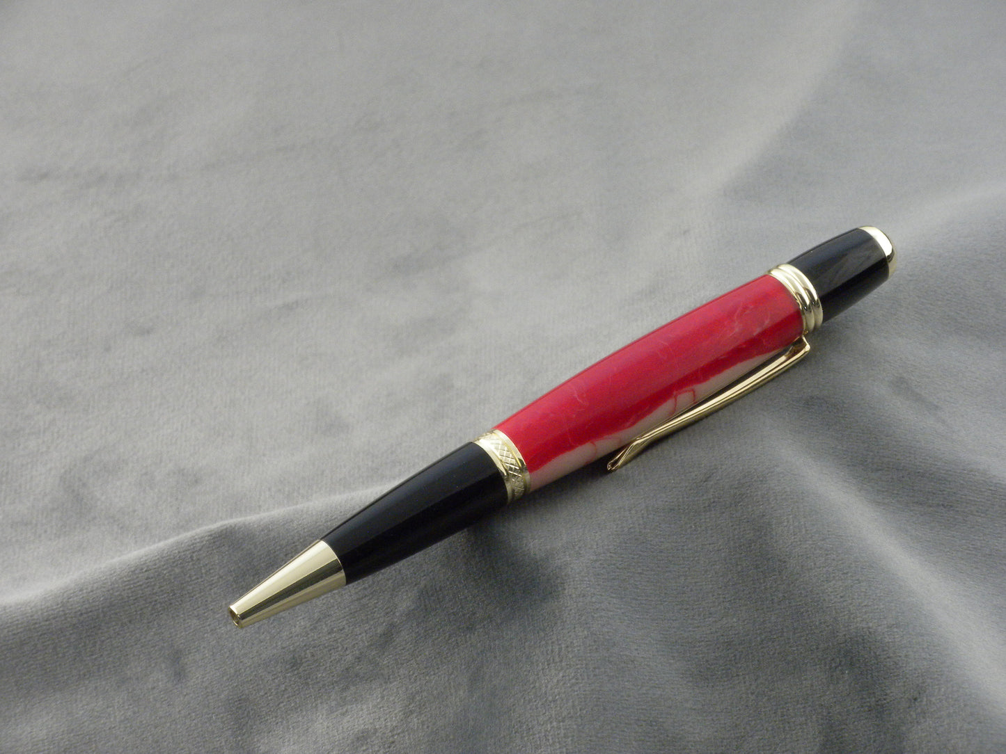 Red & Cream Acrylic Ink Pen