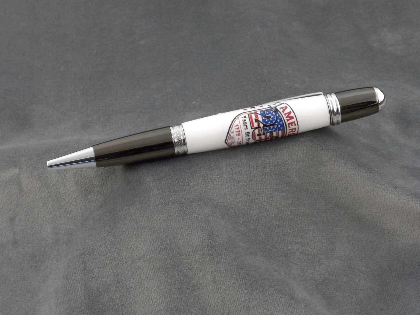 America 250 Acrylic Ink Pen