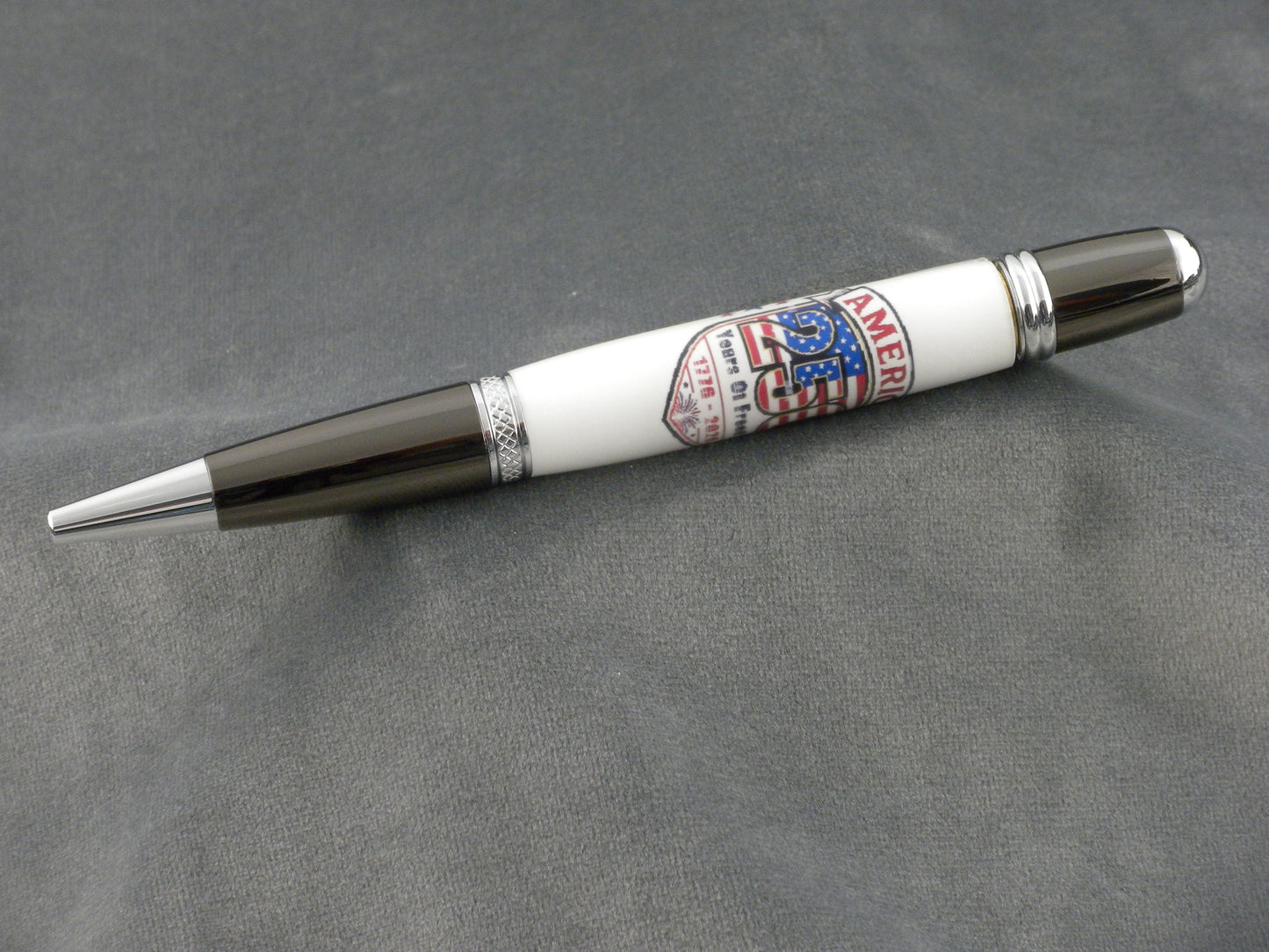 America 250 Acrylic Ink Pen