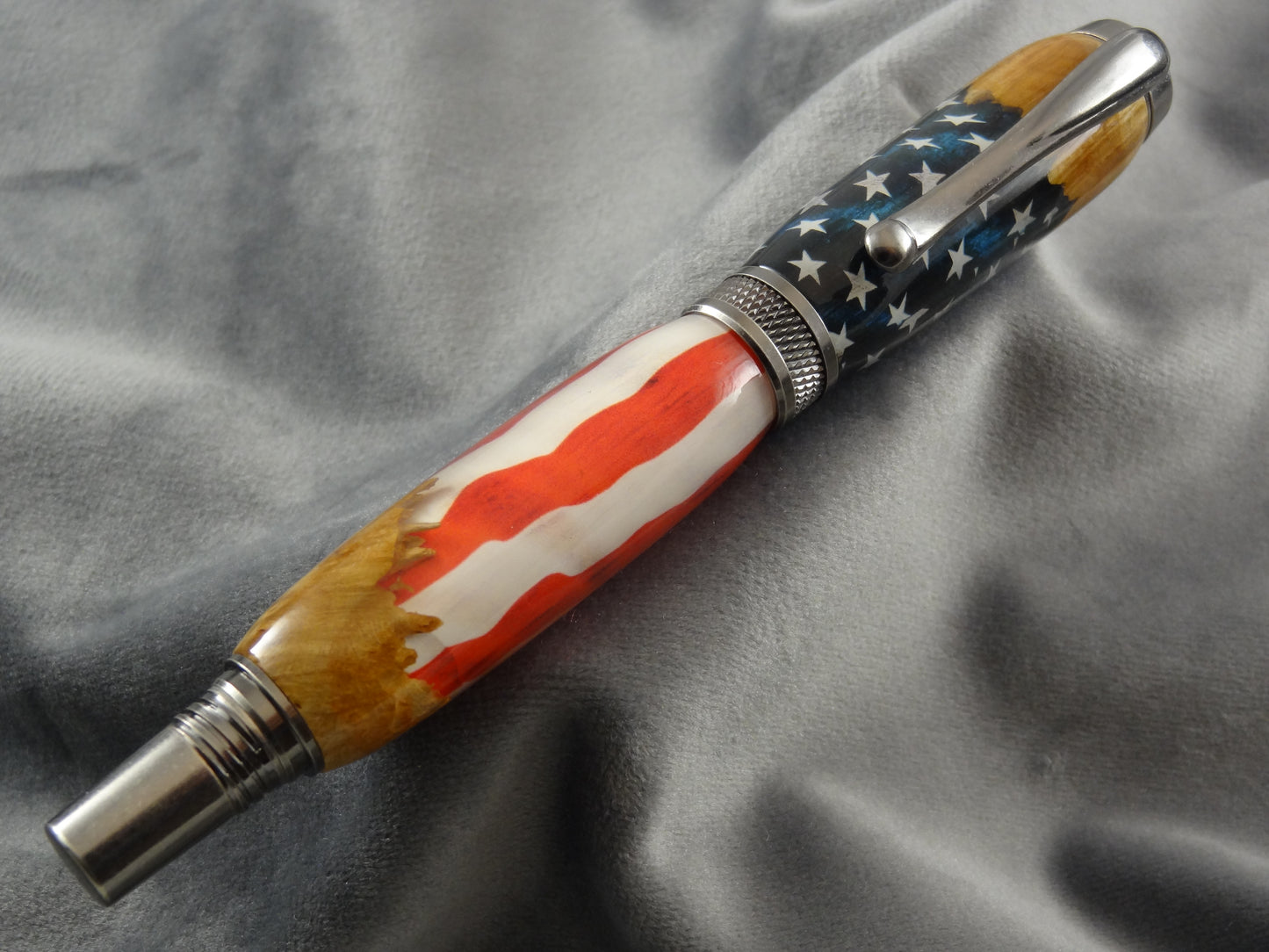 US Flag Hybrid Diamond Knurl Ink Pen