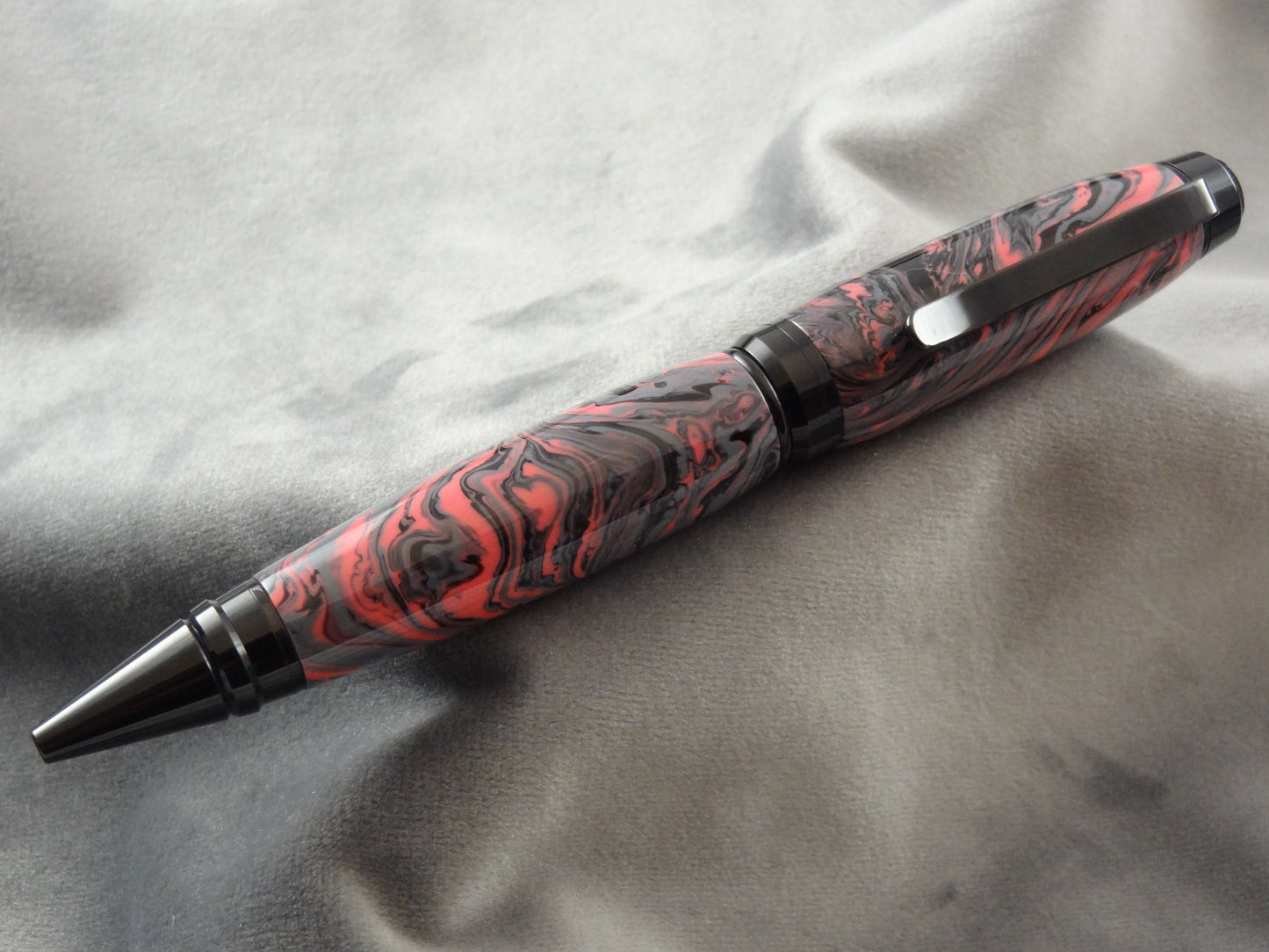 Pretty In Pink Rollerball Ink Pen