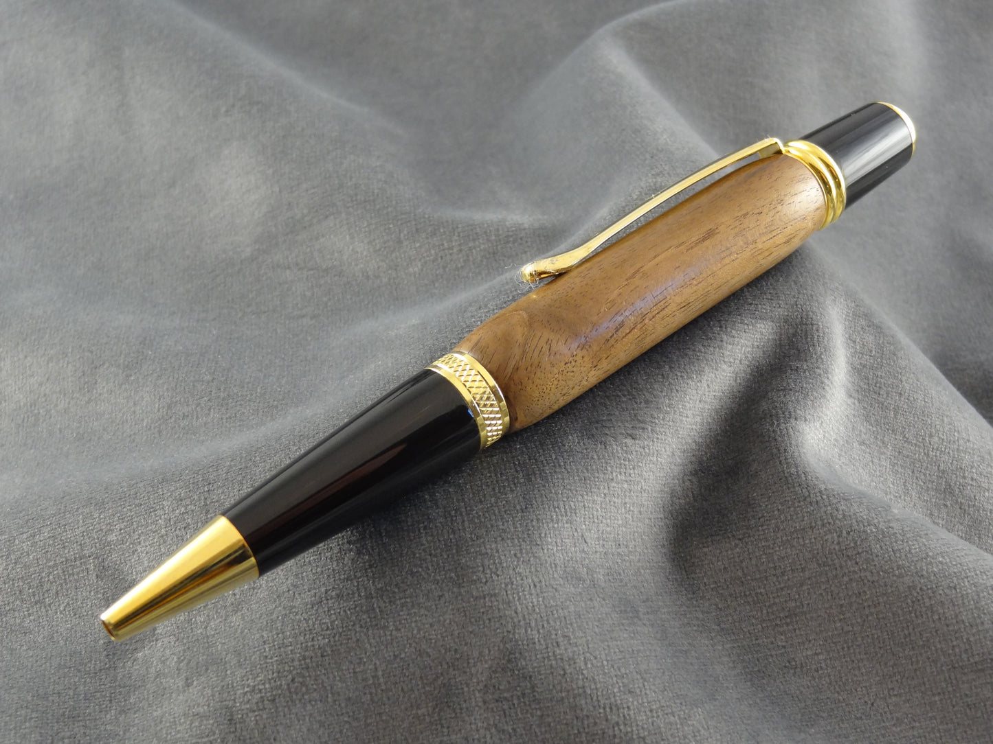 Black Walnut Ink Pen